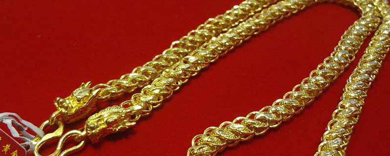 黄金项链可以配玉吊坠吗?