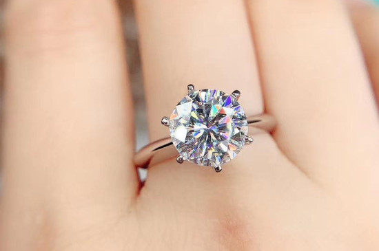 莫桑钻为什么那么便宜