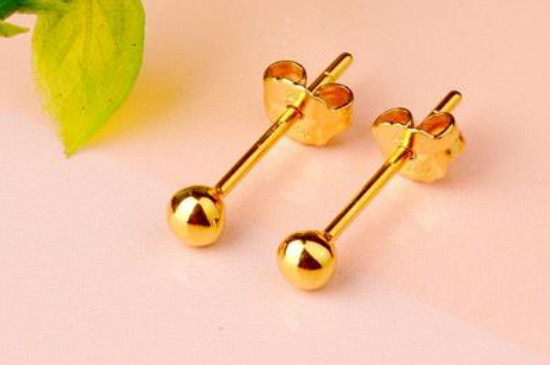 黄金耳钉长期戴不摘可以吗