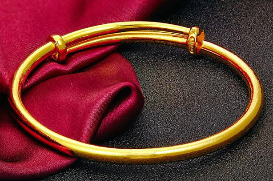 金镯子需不需要每天摘戴