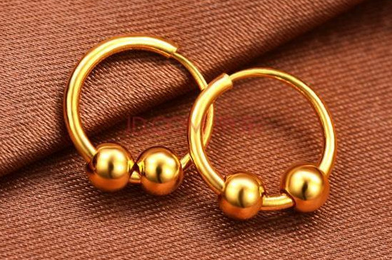 四个九的黄金回收多少钱一克，350～450元一克