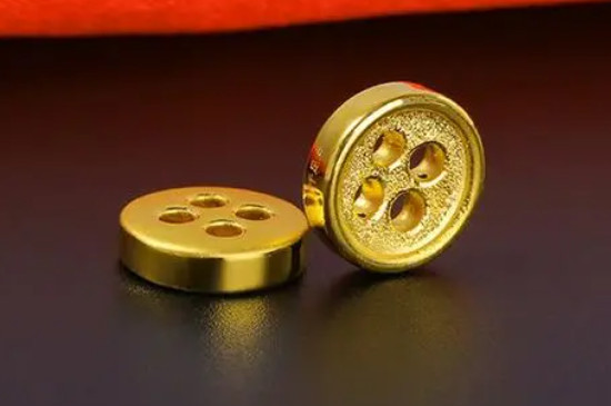 黄金纽扣的寓意是什么