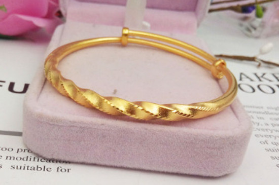 黄金手镯睡觉要不要取