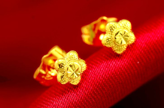 18k金和黄金的区别会掉色吗