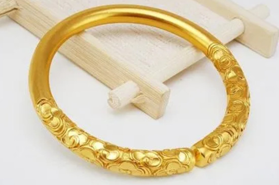 黄金手镯买活口还是死口