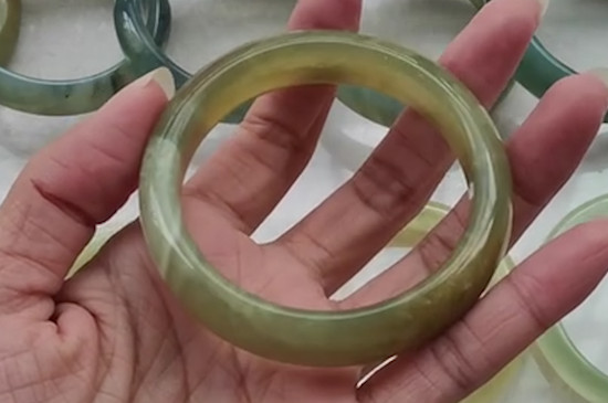 岫玉的作用及功效与作用