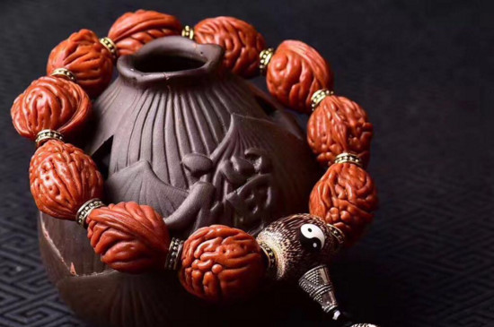 文玩核桃的好处，文玩核桃的功效