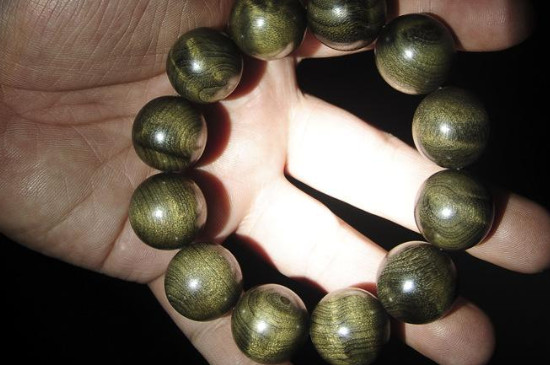 金丝楠手串怎么盘玩