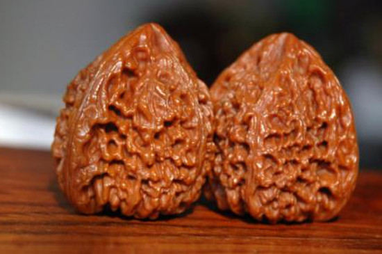 文玩核桃怎么算打底成功