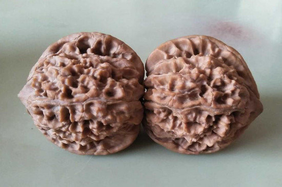 文玩核桃裂了怎么办