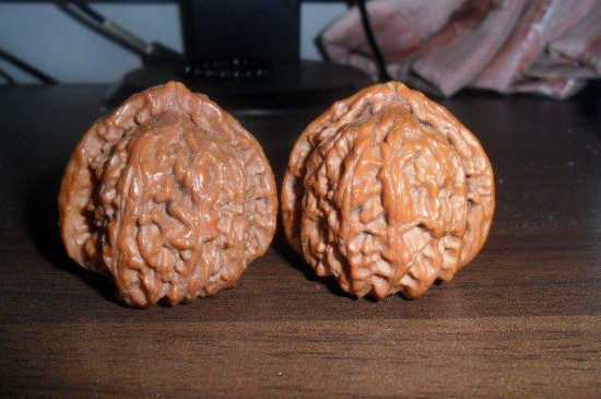 文玩核桃发白怎么清洗