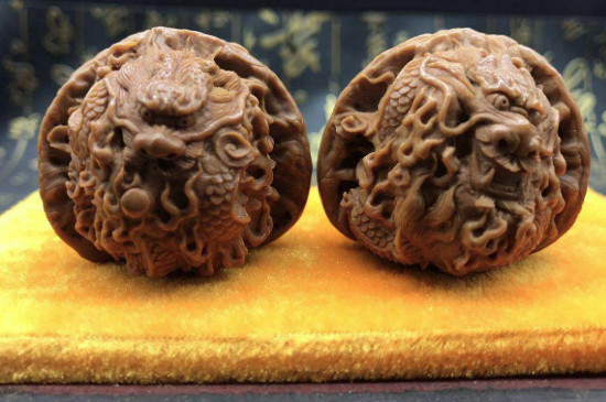 文玩核桃多久能包浆