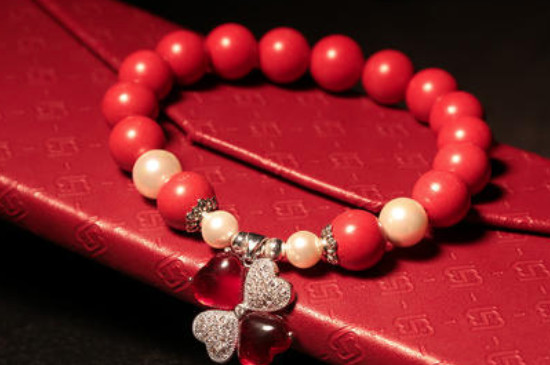 朱砂能带着洗澡么