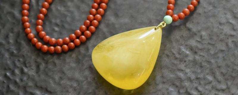 蜜蜡可以沾水洗澡吗