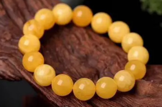 烤色鸡油黄蜜蜡鉴别