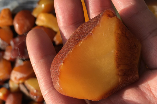 真正的蜜蜡用手搓是什么味道