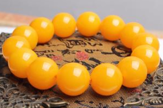 蜜蜡手链怎么真假最简单方法