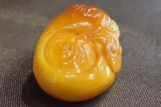 树脂蜜蜡和蜜蜡的区别