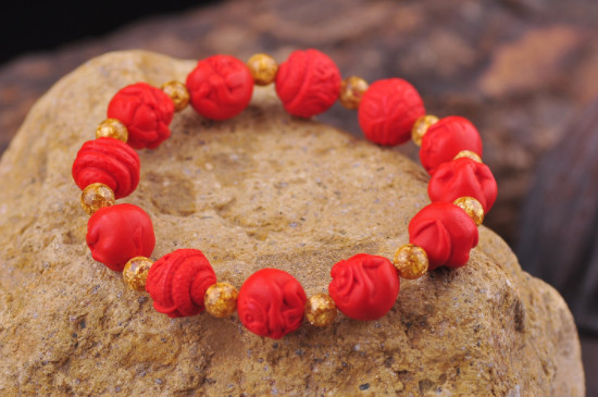 朱砂手链真假辨别