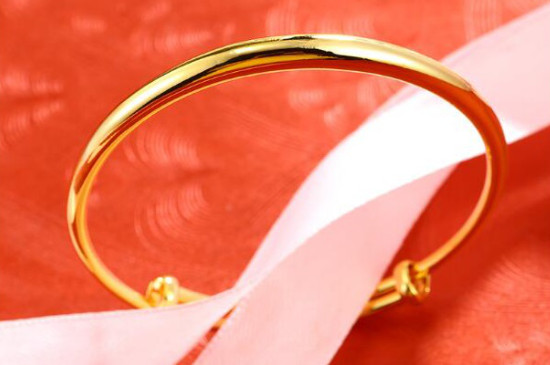 玉手镯和金手镯可以戴同一只手吗