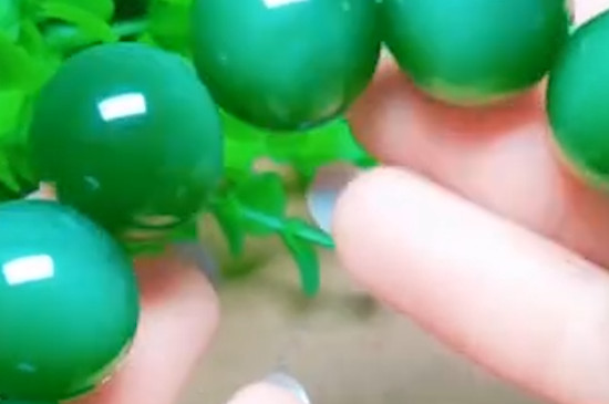 盘手串为什么要戴手套