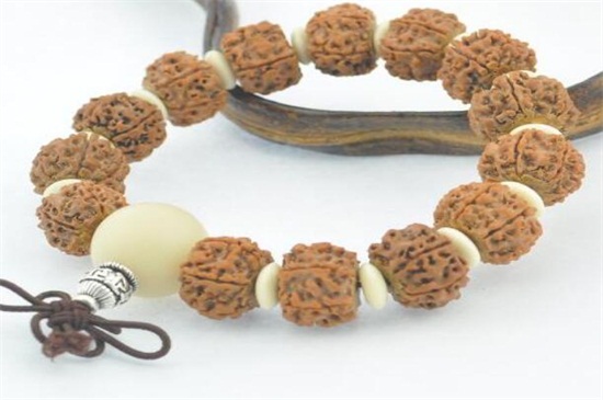 金刚菩提子手串如何盘玩