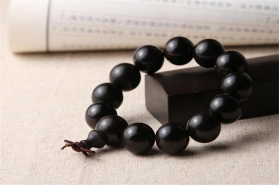 黑檀手串可以直接手盘吗
