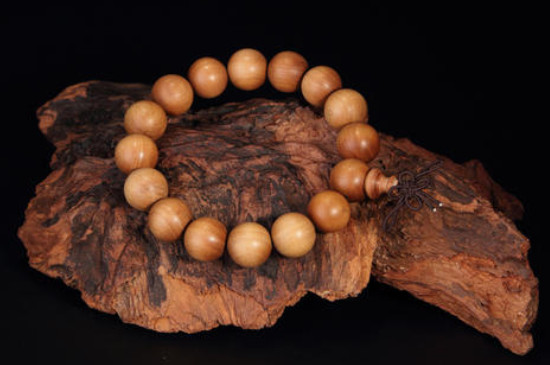 老山檀香手串怎么盘