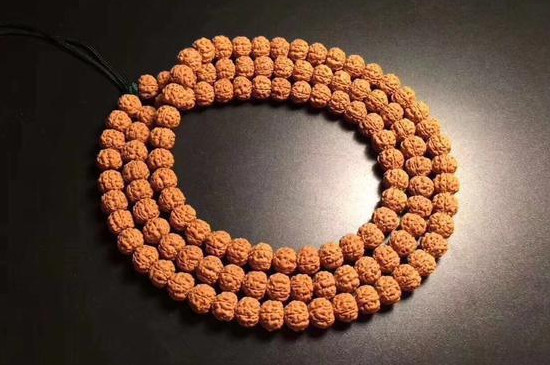 文玩金刚菩提怎么盘红的快