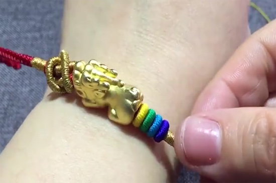 黄金貔貅手链的佩戴方法和禁忌