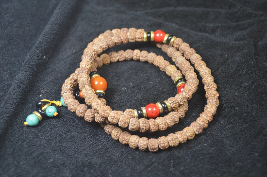 盘金刚手串的方法和步骤