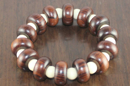 海南黄花梨手串怎么盘