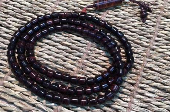 海南黄花梨手串怎么盘