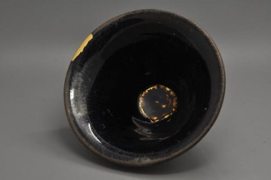 新老乌金釉瓷器鉴定特征