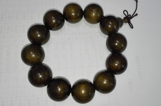 真正的黑藏羚羊手串鉴别