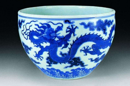 乾隆青花瓷器真品特征