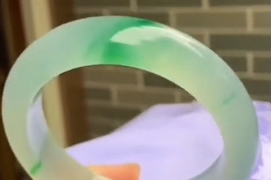 施华洛世奇会掉色吗