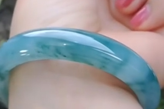 男士手镯戴哪只手